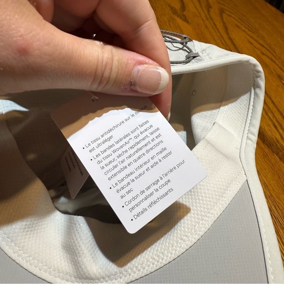 Lululemon Drawcord Hiking Cap Size S/M NWT - Picture 10 of 10